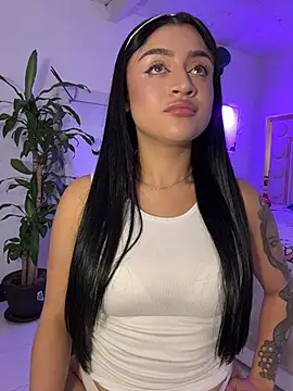 lucianaroy online show from 3, 12, 2025