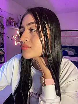 lucianaroy online show from 23, 2, 2026