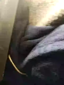 Snapshot of DjiniCD chatting on 26, 10, 2025 DjiniCD online show from 26, 10, 2025