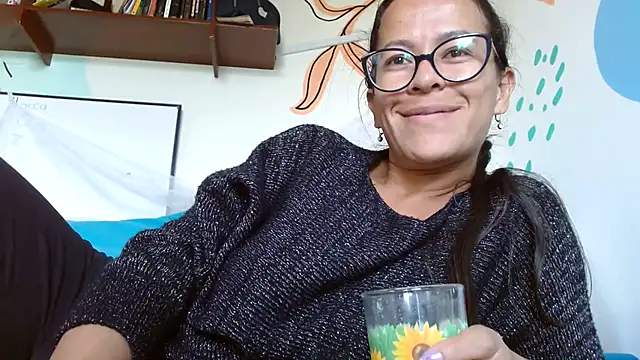 lupita84 online show from 21, 12, 2025