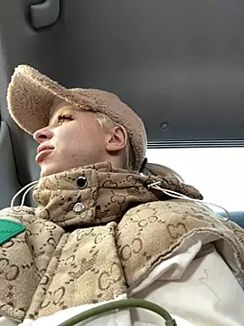 LikaCat online show from 9, 3, 2025