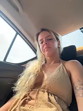 LikaCat online show from 4, 4, 2026