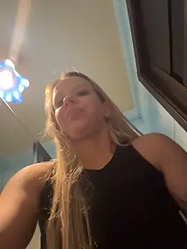 LikaCat online show from 15, 12, 2025