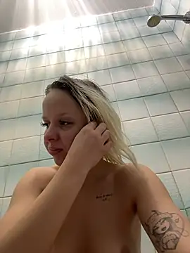 Snapshot of LikaCat chatting on 2, 3, 2026 LikaCat online show from 2, 3, 2026