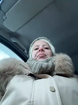 LikaCat online show from 11, 11, 2025