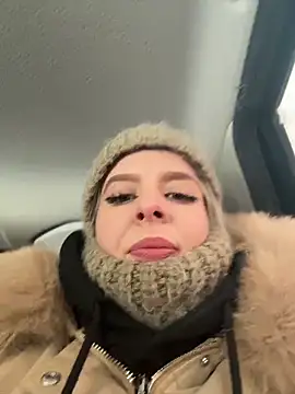 Snapshot of LikaCat chatting on 3, 3, 2026 LikaCat online show from 3, 3, 2026