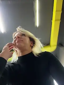 Snapshot of LikaCat chatting on 22, 2, 2026 LikaCat online show from 22, 2, 2026