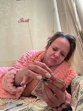 LikaCat online show from 4, 3, 2026