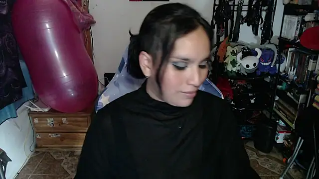 Snapshot of kureiji_hentaii chatting on 26, 6, 2026 kureiji hentaii online show from 26, 6, 2026