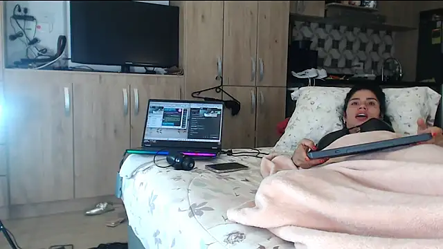 Alondra fetish online show from 27, 2, 2025