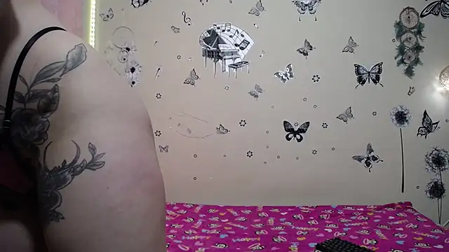 Nicolle-sky online show from 8, 11, 2025