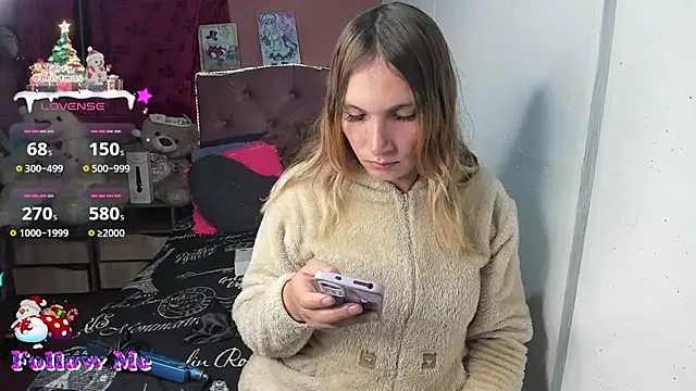 Tiffany bunny2023 online show from 18, 12, 2025