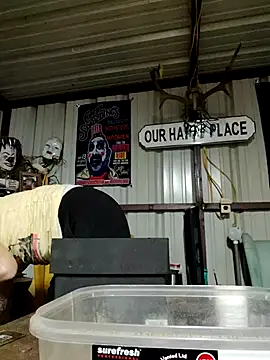 DanyThrash online show from 10, 5, 2026