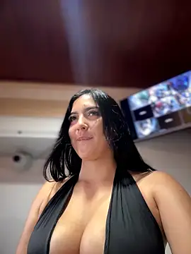 MarianaBenz online show from 31, 5, 2026