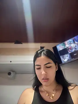 MarianaBenz online show from 18, 6, 2026