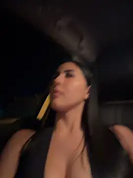 MarianaBenz online show from 14, 7, 2026