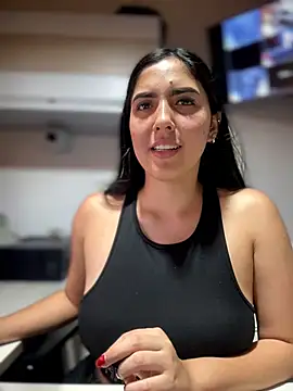 MarianaBenz online show from 14, 4, 2026