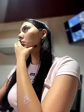 MarianaBenz online show from 3, 5, 2026