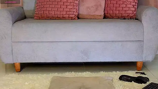 KristennBlue online show from 25, 2, 2025