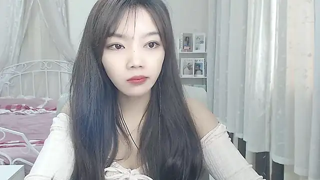 Jenny-Z online show from 5, 11, 2025