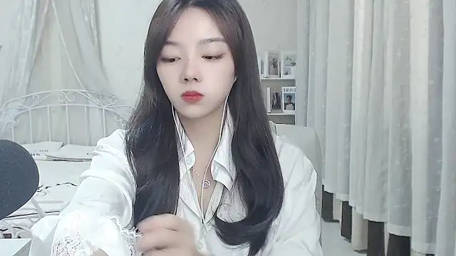 Jenny-Z online show from 5, 5, 2026