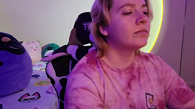 InternetFairy XO online show from 28, 1, 2025