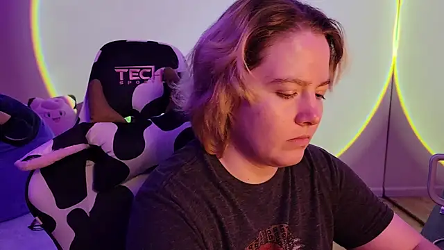 InternetFairy XO online show from 14, 2, 2025