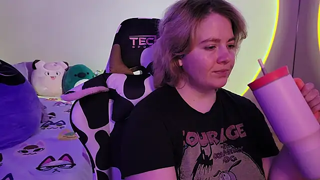 InternetFairy XO online show from 19, 1, 2025