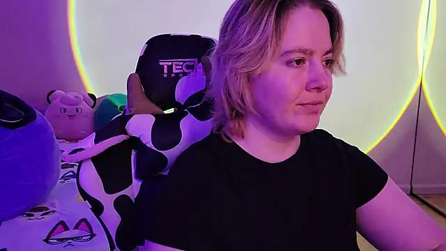 InternetFairy XO online show from 1, 2, 2025