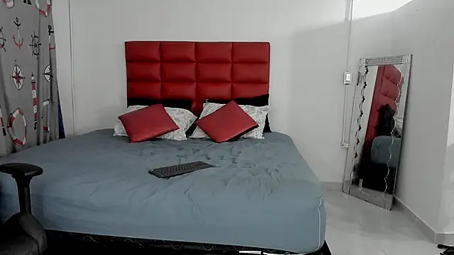 LyonGallego  online show from 18, 9, 2025