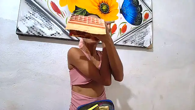 Snapshot of luciana_daza chatting on 7, 10, 2025 luciana daza online show from 7, 10, 2025