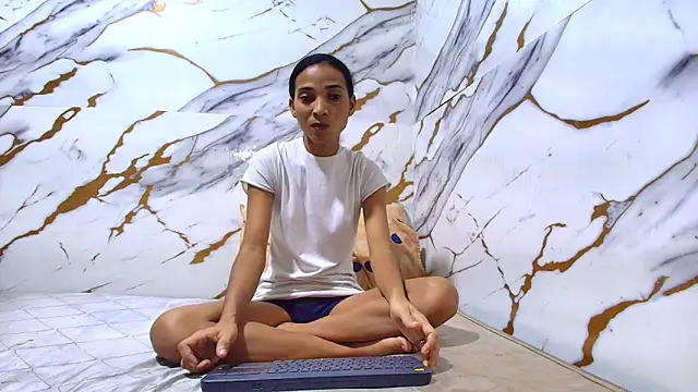 Snapshot of luciana_daza chatting on 3, 3, 2026 luciana daza online show from 3, 3, 2026