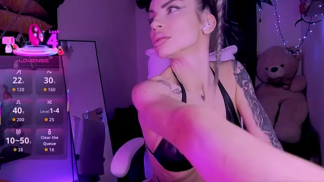 LusciousAlice online show from 3, 4, 2026