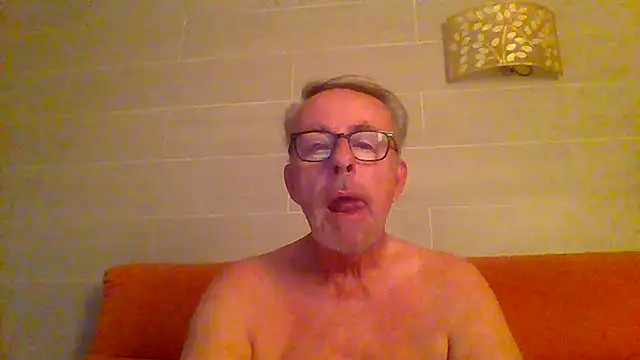 Snapshot of tuggy59 chatting on 19, 7, 2026 tuggy59 online show from 19, 7, 2026