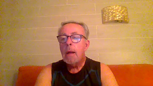 Snapshot of tuggy59 chatting on 16, 7, 2026 tuggy59 online show from 16, 7, 2026