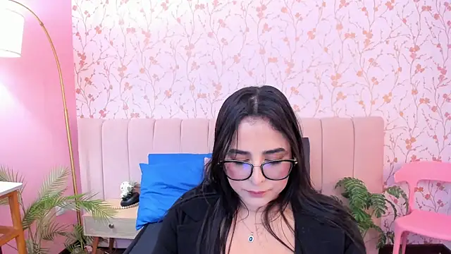 Snapshot of taylor_bennet chatting on 2, 3, 2026 taylor bennet online show from 2, 3, 2026