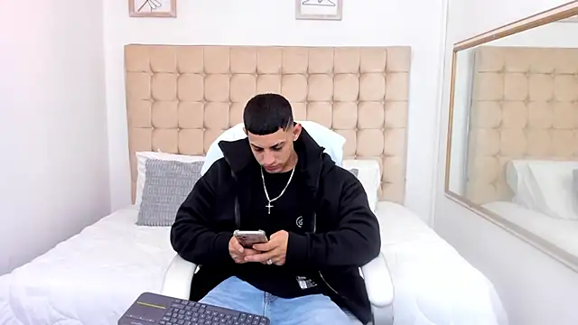 Alex cute77 online show from 19, 12, 2025