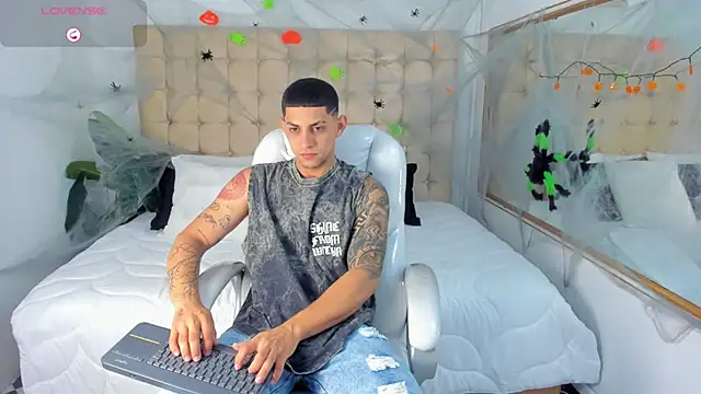 Alex cute77 online show from 7, 10, 2025