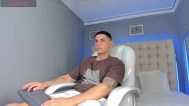 Alex cute77 online show from 24, 9, 2025