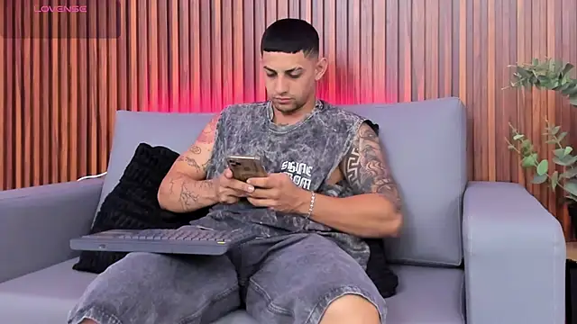 Alex cute77 online show from 10, 3, 2026