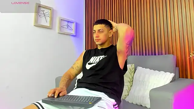 Alex cute77 online show from 4, 5, 2026