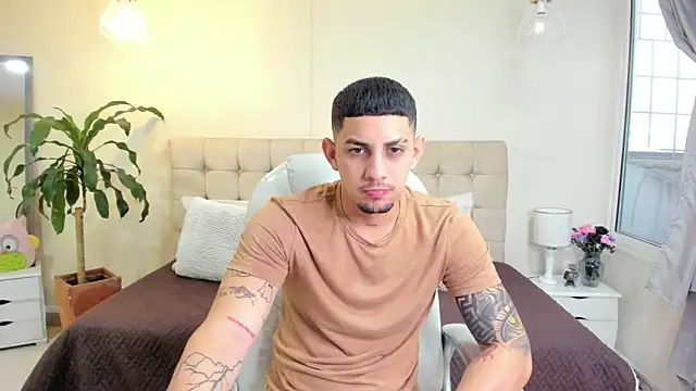 Alex cute77 online show from 20, 3, 2025