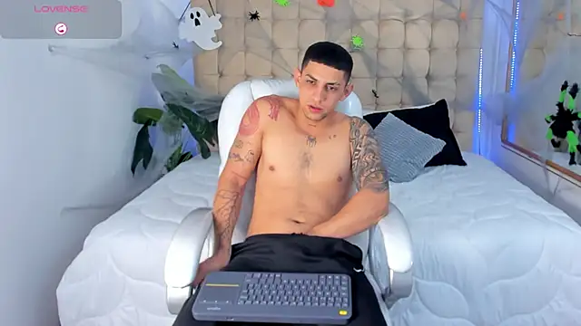 Alex cute77 online show from 22, 10, 2025