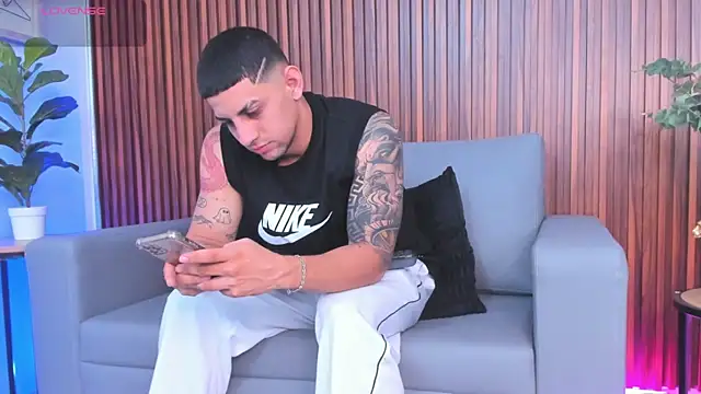 Alex cute77 online show from 28, 2, 2026