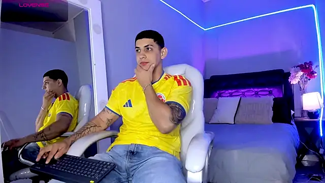 Alex cute77 online show from 18, 6, 2026