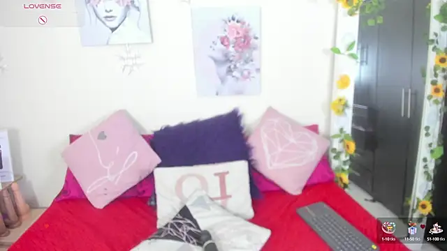 Snapshot of Yeysy__lenox chatting on 18, 1, 2025 Yeysy lenox online show from 18, 1, 2025