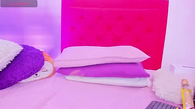 Sofia Girl  online show from 27, 2, 2025