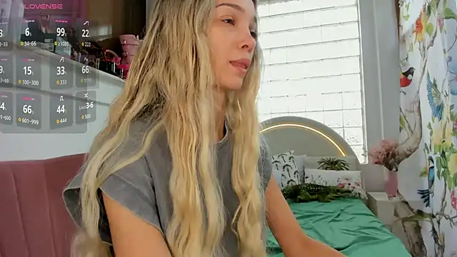 Snapshot of Sassy_Teen chatting on 16, 7, 2026 Sassy Teen online show from 16, 7, 2026