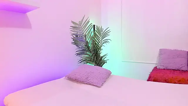 Gloomydoll online show from 7, 11, 2025