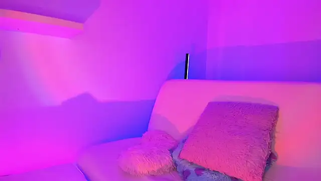 Gloomydoll online show from 19, 2, 2025